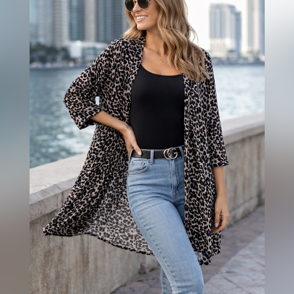Chic Leopard Print Women's Cape - image 1